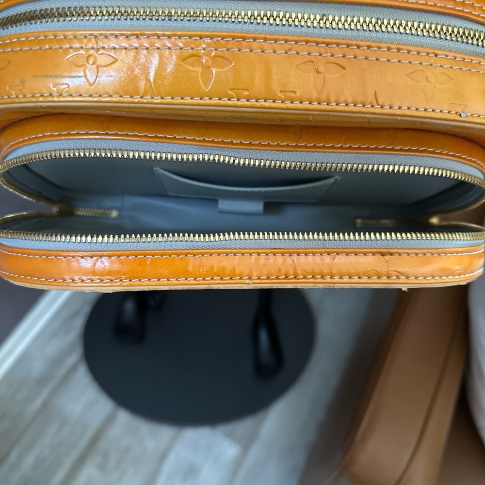 Authentic Louis Vuitton Vernis Murray Backpack Yellow - Picture 15 of 16